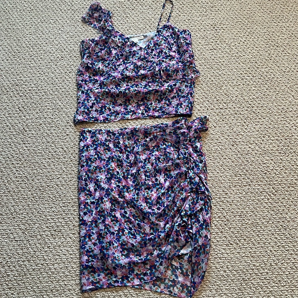 Veronica Beard - 100% Silk matching top & bottom